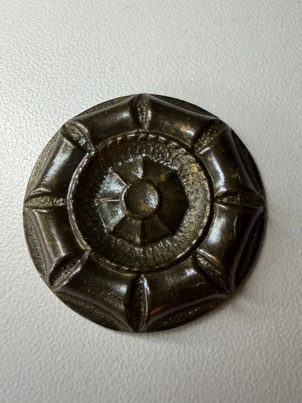 Vintage Round Medallion Brass Metal Ormolu Ornamental Hardware 1